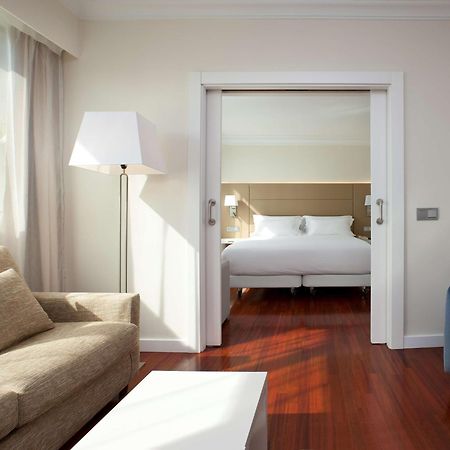 Nh Pamplona Iruna Park Exterior foto