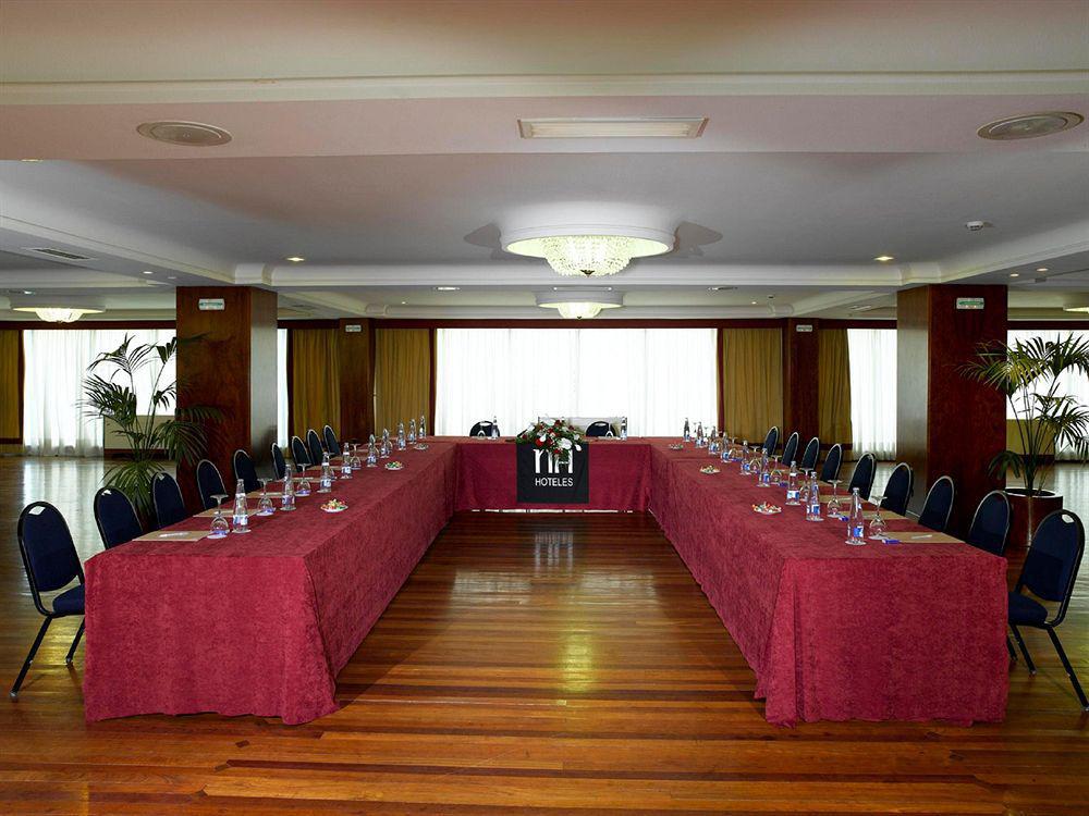 Nh Pamplona Iruna Park Facilidades foto