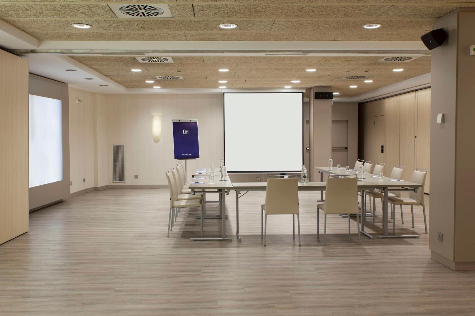 Nh Pamplona Iruna Park Exterior foto
